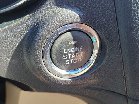 Used 2017 Subaru Outback 2.5i Limited image 31