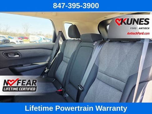 Used 2025 Nissan Rogue SV image 21