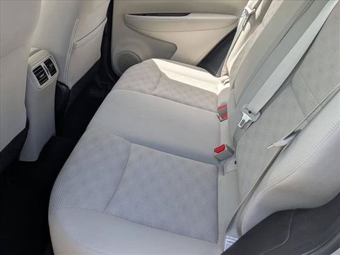 Used 2019 Nissan Rogue Sport SV FWD image 18