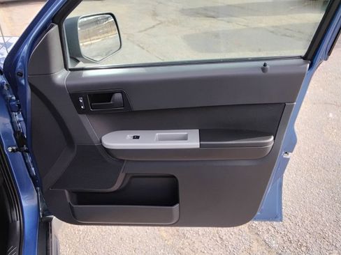 Used 2009 Ford Escape XLT image 15