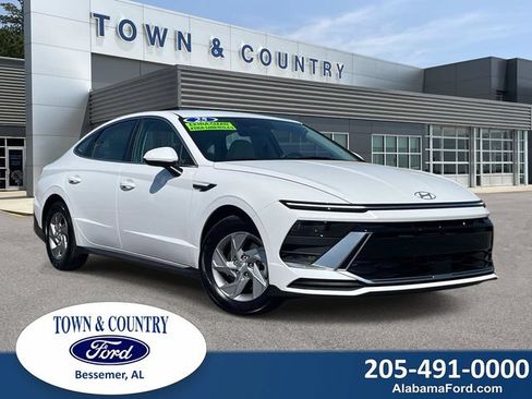 Used 2025 Hyundai Sonata SE FWD image 1