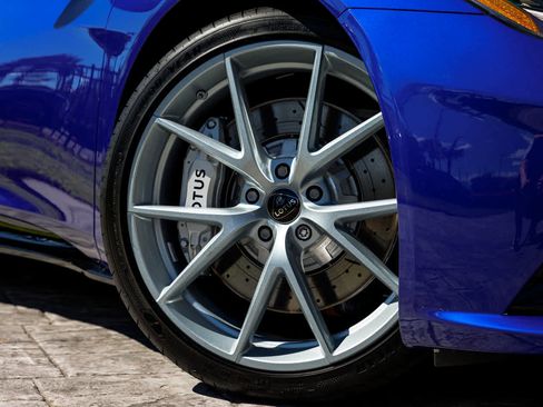 New 2025 Lotus Emira image 4