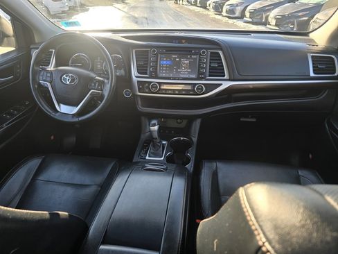 Certified 2016 Toyota Highlander Limited Platinum image 14
