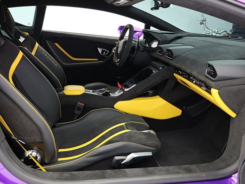 Used 2024 Lamborghini Huracan Tecnica RWD image 33