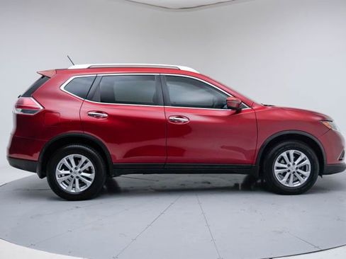 Used 2016 Nissan Rogue SV AWD/4WD image 8