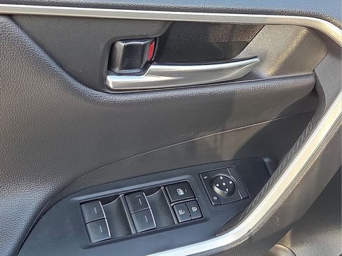 Used 2024 Toyota RAV4 Adventure image 13