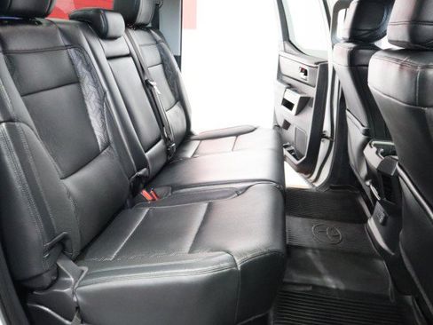 Used 2022 Toyota Tundra SR5 AWD/4WD image 9