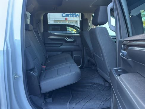 Used 2023 Chevrolet Silverado 1500 LT image 18