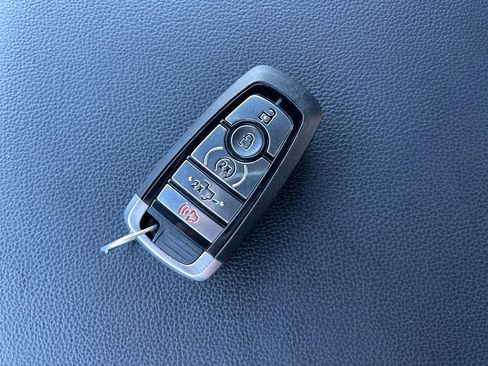 Used 2025 Ford F150 Lariat w/ Equipment Group 502A High image 33