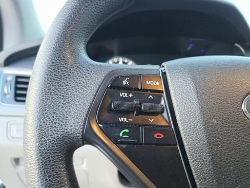 Used 2017 Hyundai Sonata SE FWD image 15