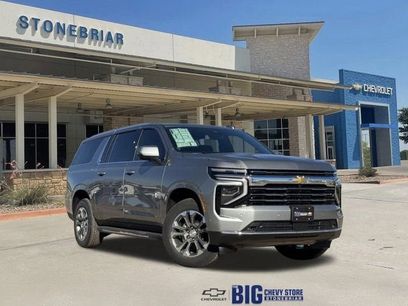 New 2026 Chevrolet Suburban LT w/ Comfort Package