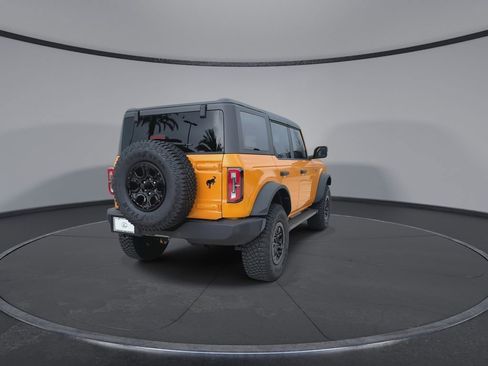 Used 2022 Ford Bronco Wildtrak image 8