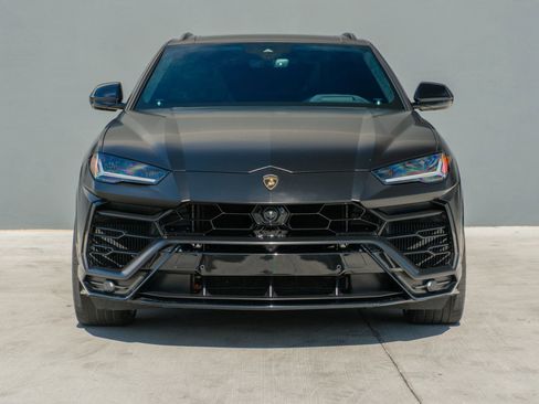 Used 2021 Lamborghini Urus image 4