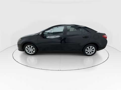 Used 2017 Toyota Corolla LE image 5