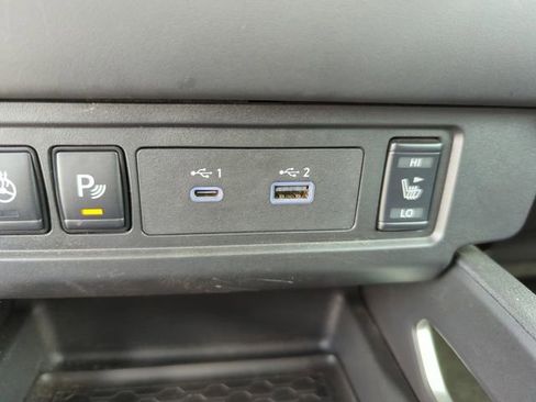 Certified 2025 Nissan Frontier SV w/ SV Convenience Package RWD image 35