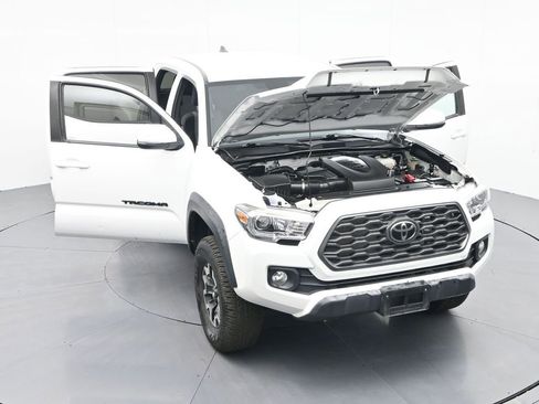 Used 2020 Toyota Tacoma TRD Off-Road image 31