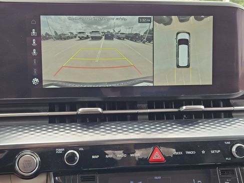 Used 2024 Kia Carnival SX Prestige FWD image 19