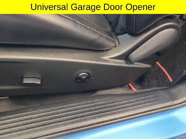 Used 2015 Dodge Challenger R/T Scat Pack w/ Leather Interior Group RWD image 22