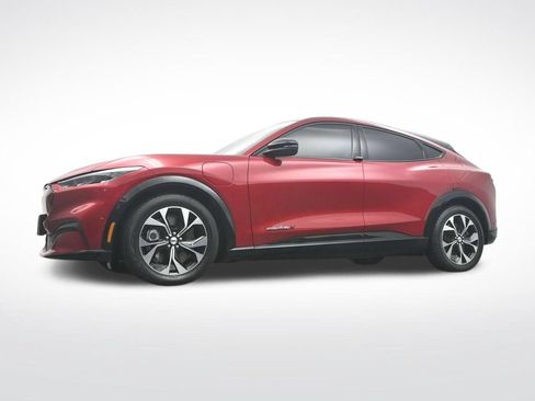 Certified 2022 Ford Mustang Mach-E Premium AWD/4WD image 32