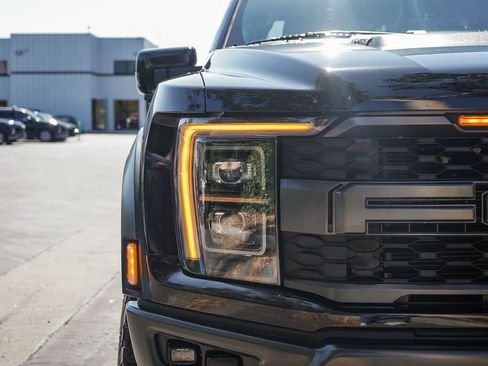 Used 2023 Ford F150 Raptor AWD/4WD image 10