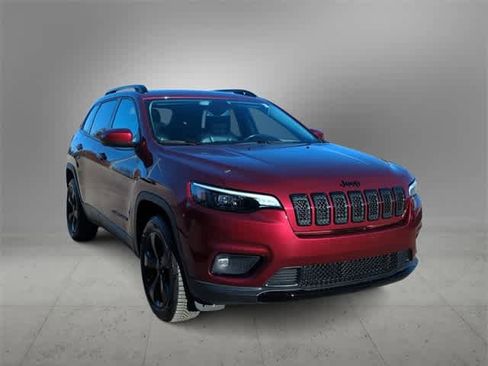 Used 2020 Jeep Cherokee Latitude Plus image 2