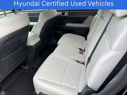 Used 2025 Hyundai Santa Fe SE image 18