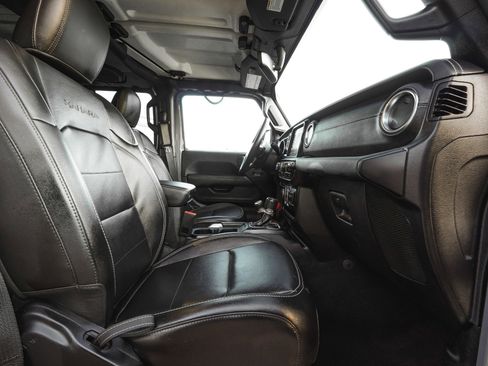 Used 2023 Jeep Wrangler Unlimited Sahara w/ Cold Weather Group image 37