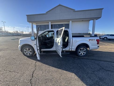 Used 2018 Ford F150 Platinum w/ Equipment Group 701A Luxury image 4