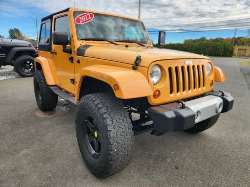 Used 2012 Jeep Wrangler Sahara AWD/4WD image 21