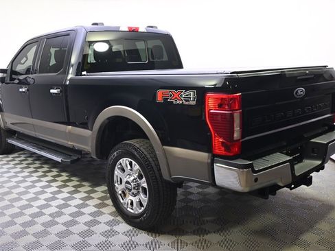 Used 2022 Ford F250 Lariat w/ Lariat Ultimate Package AWD/4WD image 3