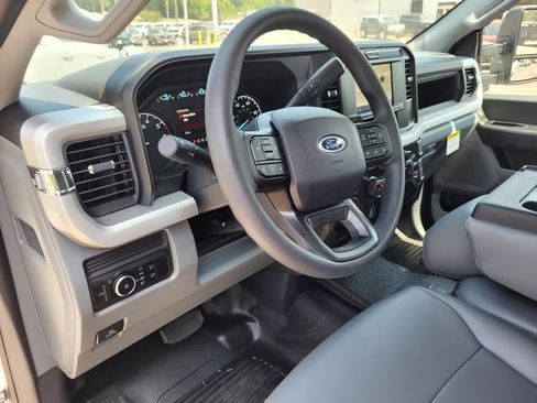 New 2026 Ford F350 XL w/ XL Chrome Package AWD/4WD image 9