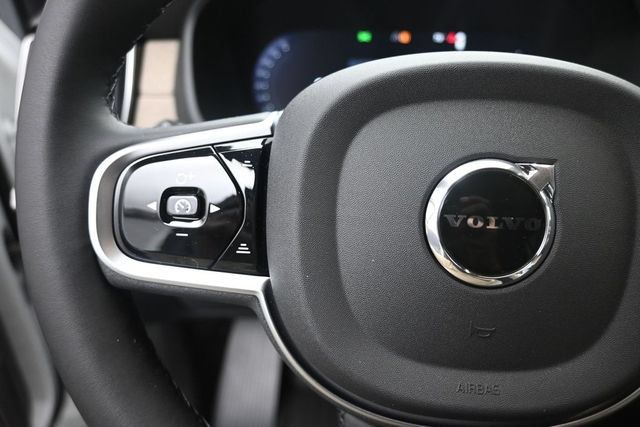 Used 2026 Volvo XC90 T8 Plus w/ Protection Package Premier AWD/4WD image 15