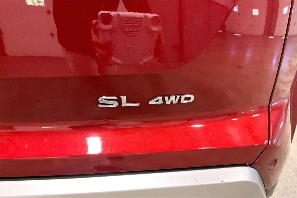 Used 2023 Nissan Pathfinder SL AWD/4WD image 24
