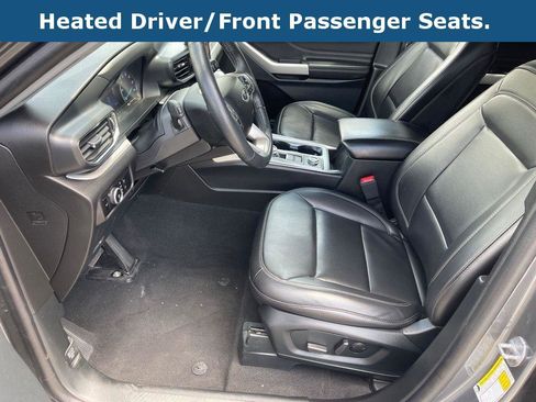 Used 2023 Ford Explorer XLT w/ Equipment Group 202A image 7