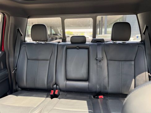 Used 2022 Ford F350 Lariat w/ Black Appearance Package AWD/4WD image 38