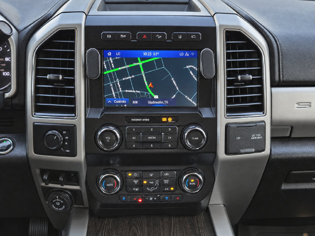 Used 2020 Ford F350 Lariat w/ Lariat Ultimate Package AWD/4WD image 22