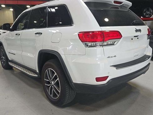 Used 2018 Jeep Grand Cherokee Limited AWD/4WD image 8