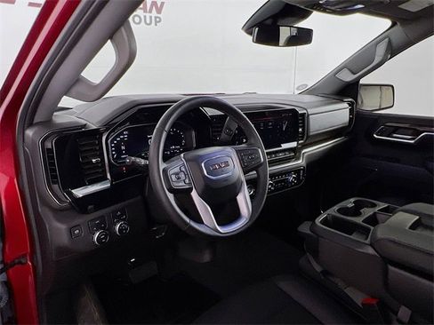 Used 2024 GMC Sierra 1500 Elevation image 33