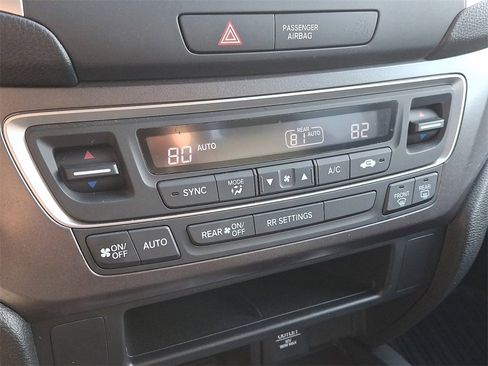 Used 2018 Honda Ridgeline Sport image 15