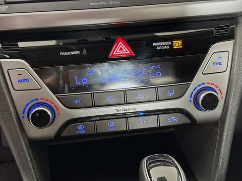 Used 2018 Hyundai Elantra Value Edition w/ Cargo Package FWD image 23