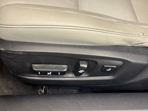 Used 2013 Lexus ES 350 w/ Premium Pkg image 11