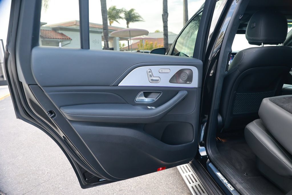 Used 2024 Mercedes-Benz GLS 63 AMG 4MATIC image 43