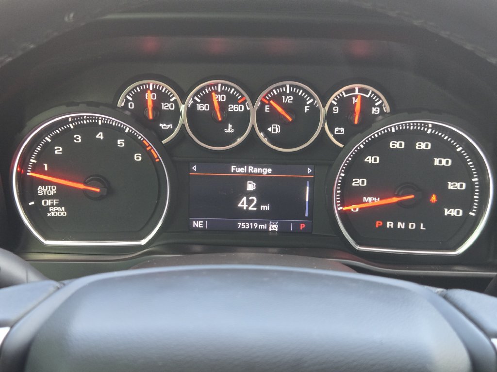 Used 2021 Chevrolet Silverado 1500 LT AWD/4WD image 11