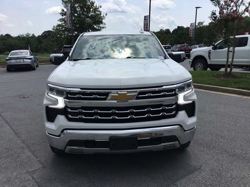 Used 2023 Chevrolet Silverado 1500 LTZ AWD/4WD image 8