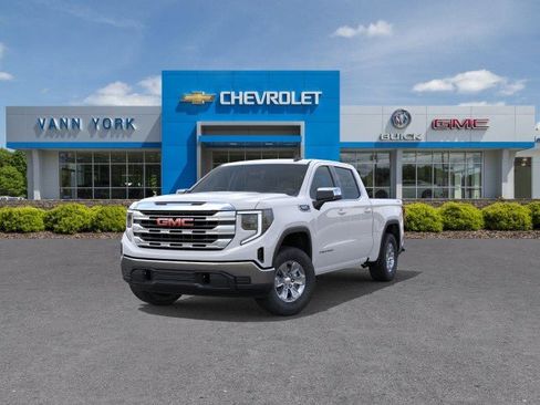 New 2026 GMC Sierra 1500 SLE image 8