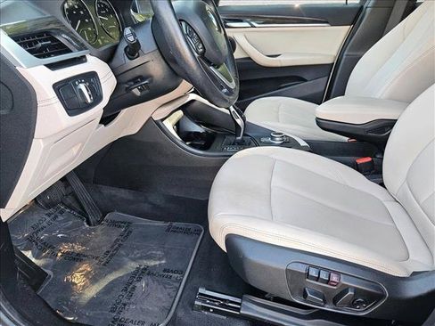 Used 2021 BMW X1 xDrive28i w/ Convenience Package AWD/4WD image 17