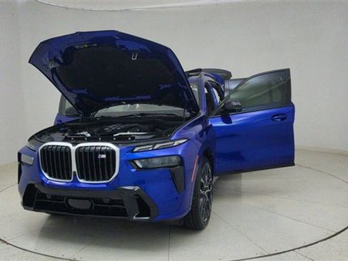 Used 2025 BMW X7 M60i image 77