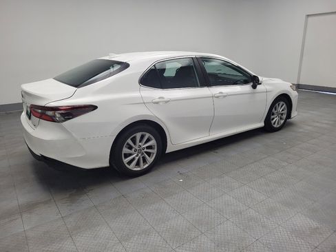 Used 2021 Toyota Camry LE image 10