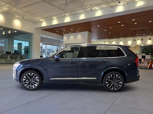 New 2026 Volvo XC90 T8 Plus w/ Protection Package Premier AWD/4WD image 2
