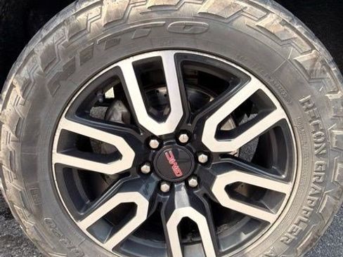 Used 2021 GMC Sierra 1500 AT4 AWD/4WD image 8